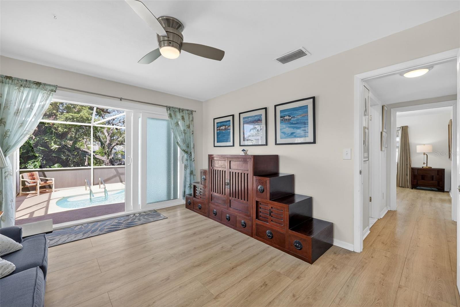 209 WESTWINDS DR, PALM HARBOR, FL, 34683