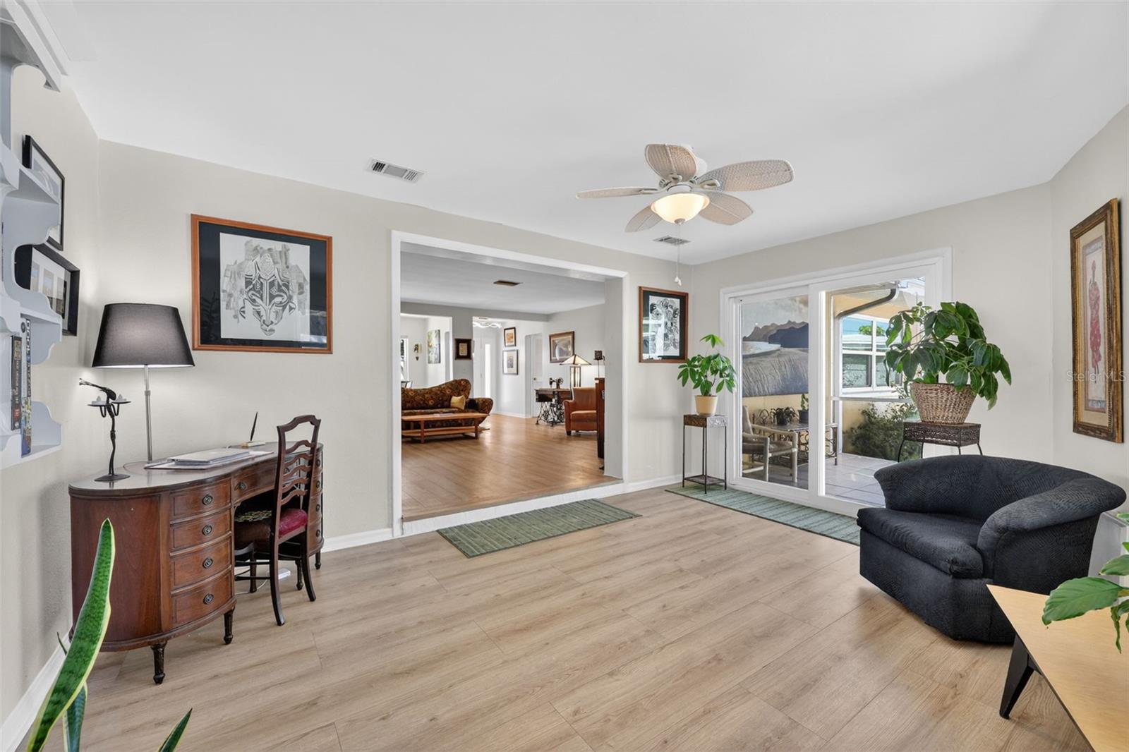 209 WESTWINDS DR, PALM HARBOR, FL, 34683