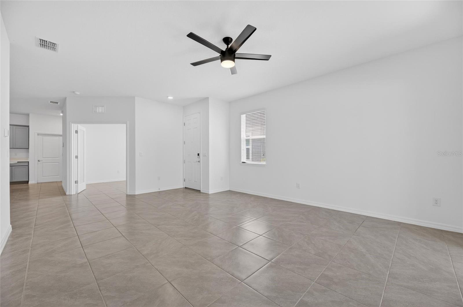 2425 BENDING BONSAI DR, WESLEY CHAPEL, FL, 33543