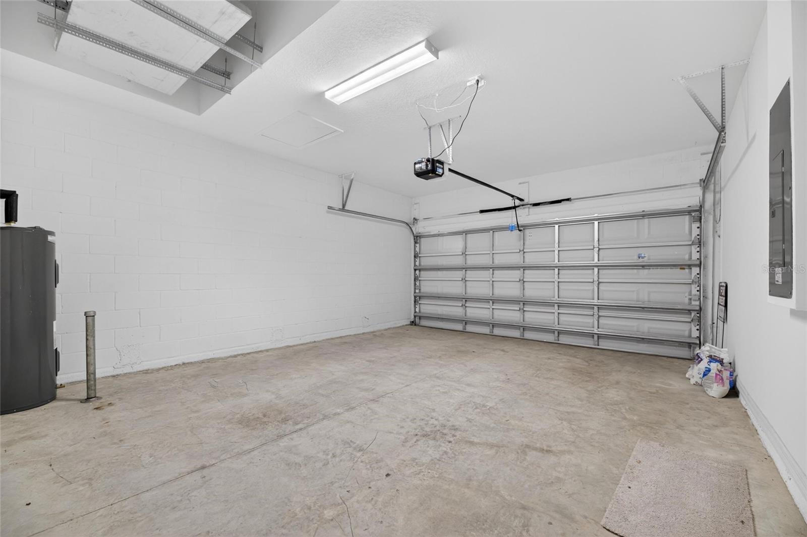 2425 BENDING BONSAI DR, WESLEY CHAPEL, FL, 33543