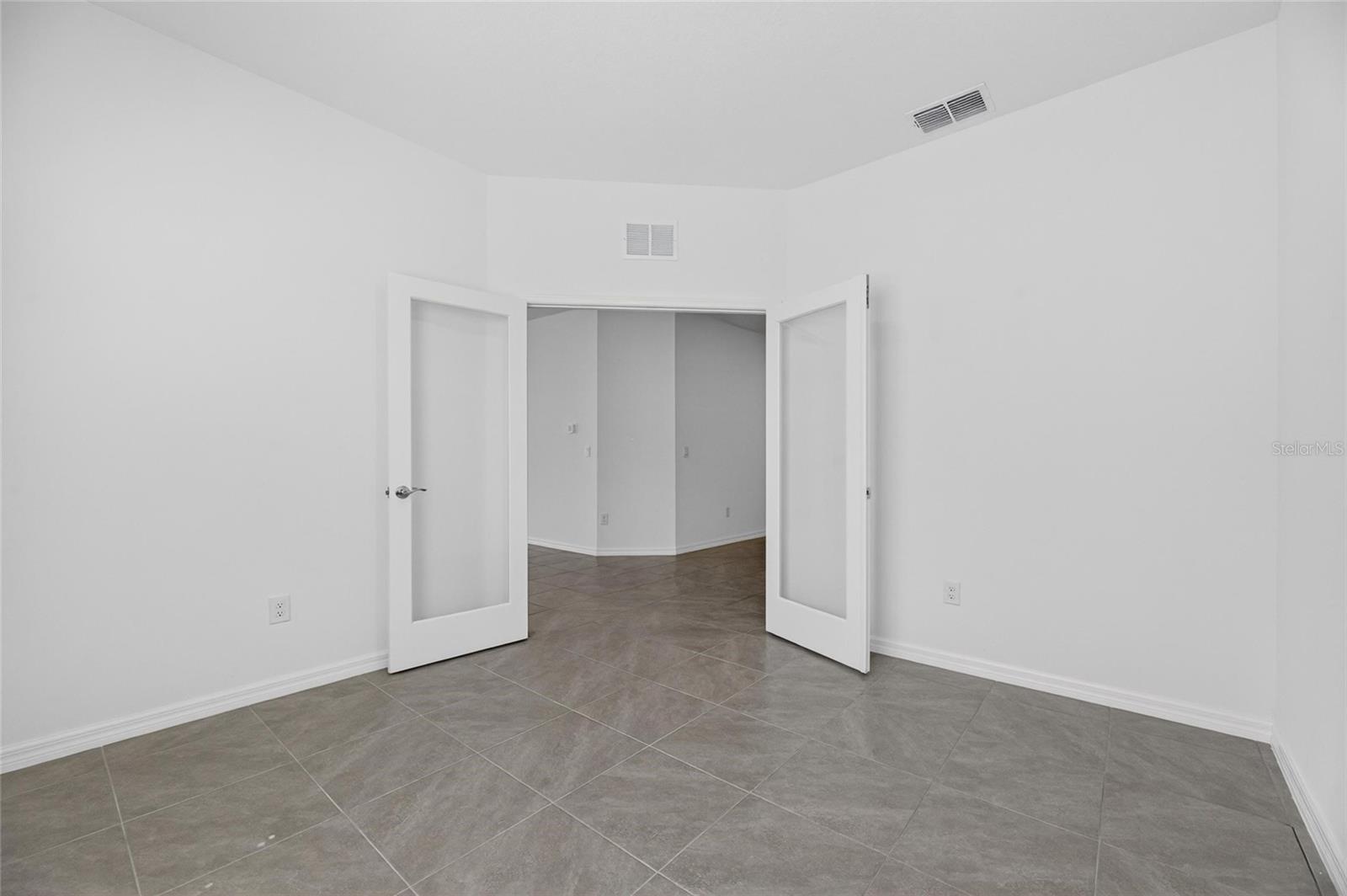 2425 BENDING BONSAI DR, WESLEY CHAPEL, FL, 33543