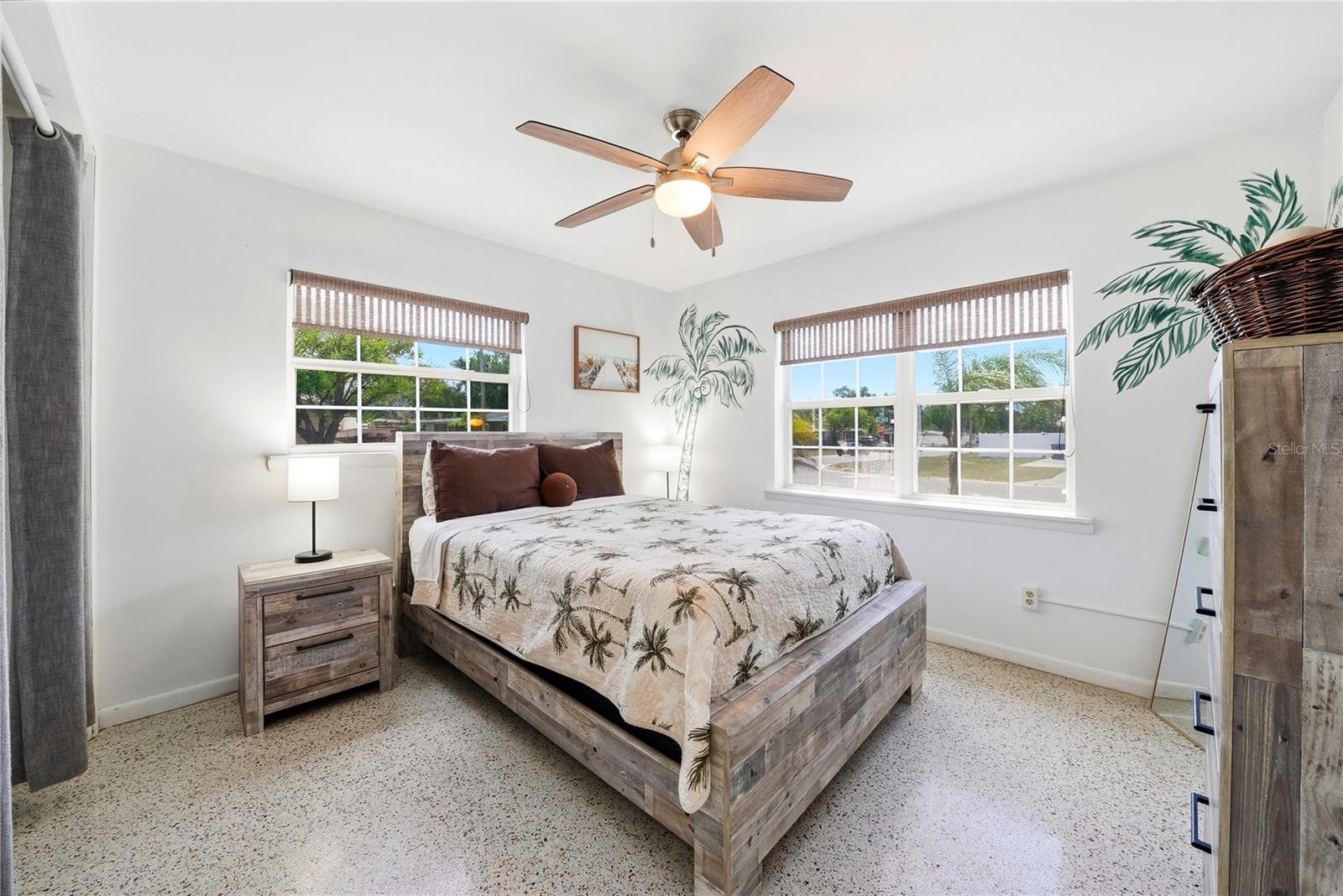 10437 52ND AVE N, ST PETERSBURG, FL, 33708