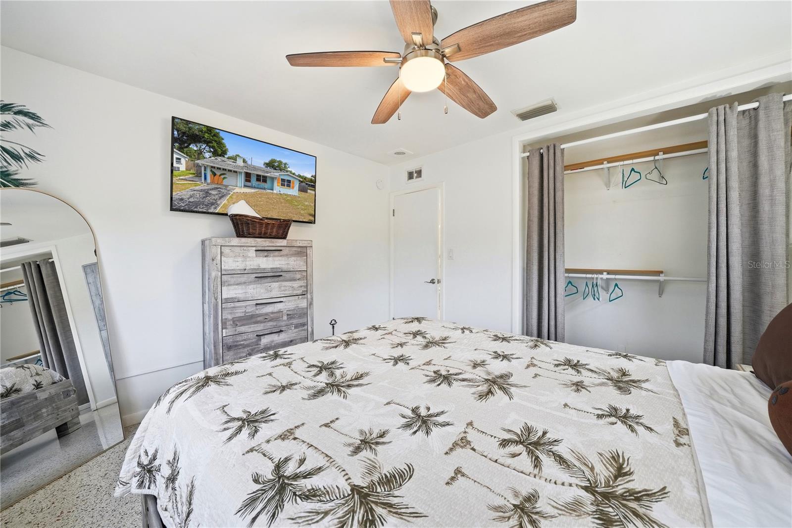 10437 52ND AVE N, ST PETERSBURG, FL, 33708