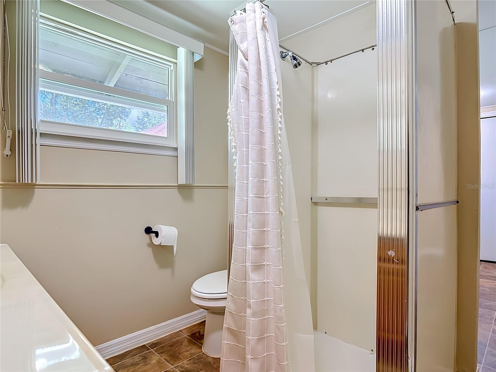 224 S SALISBURY AVE, DELAND, FL, 32720