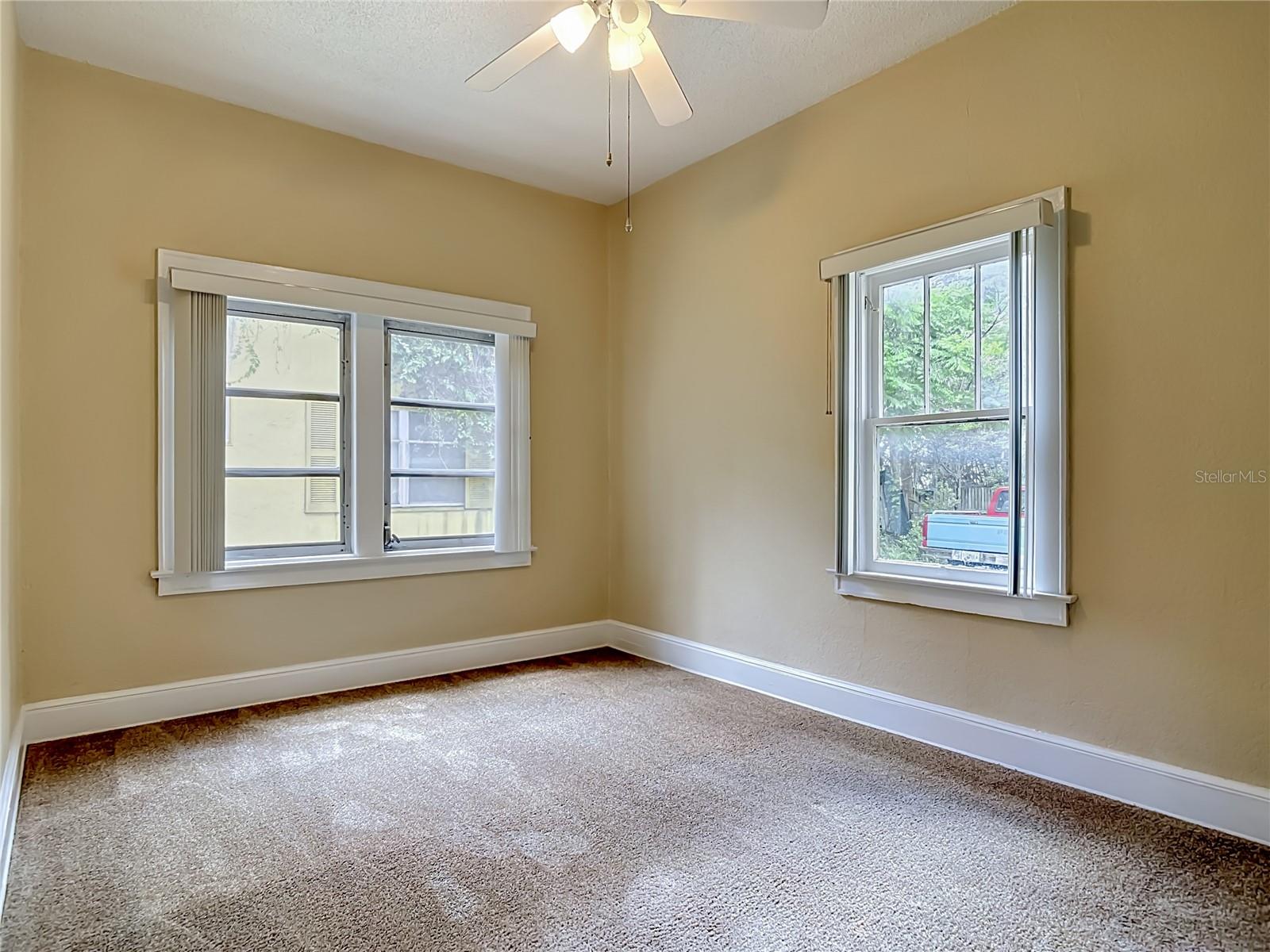 224 S SALISBURY AVE, DELAND, FL, 32720