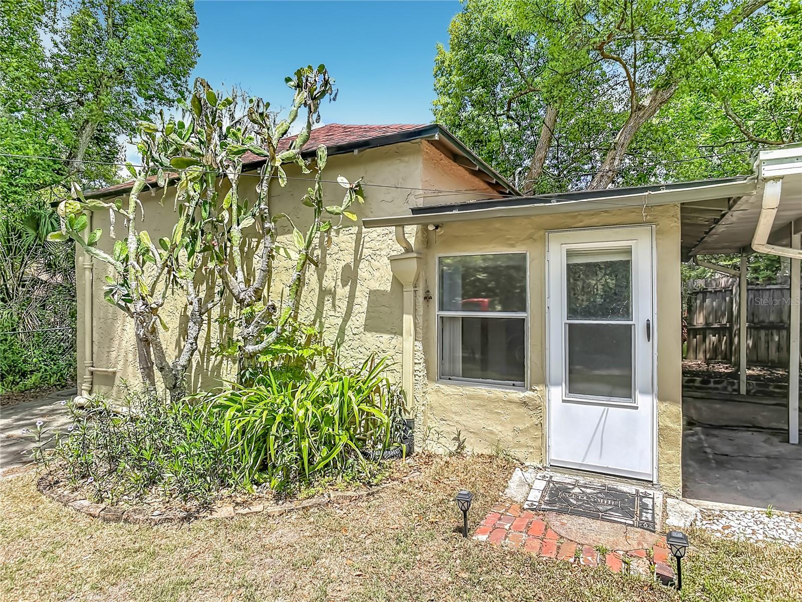 224 S SALISBURY AVE, DELAND, FL, 32720