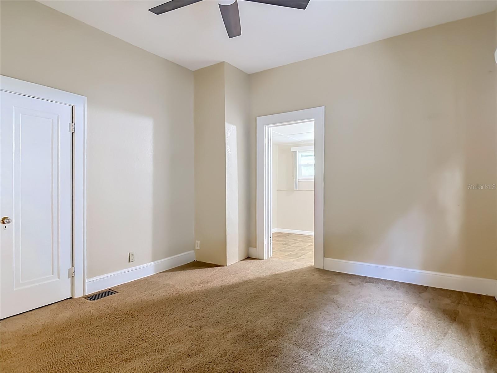 224 S SALISBURY AVE, DELAND, FL, 32720