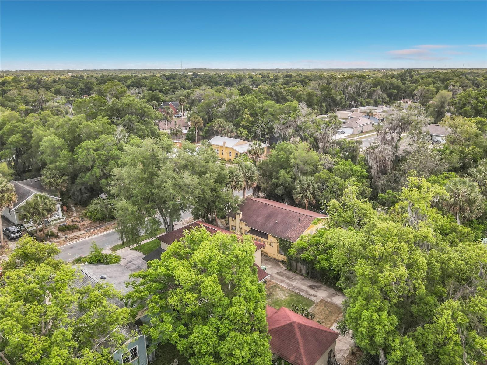 224 S SALISBURY AVE, DELAND, FL, 32720