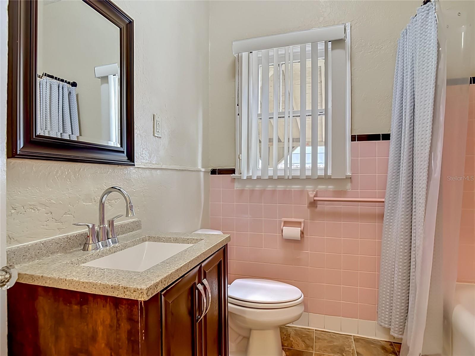 224 S SALISBURY AVE, DELAND, FL, 32720