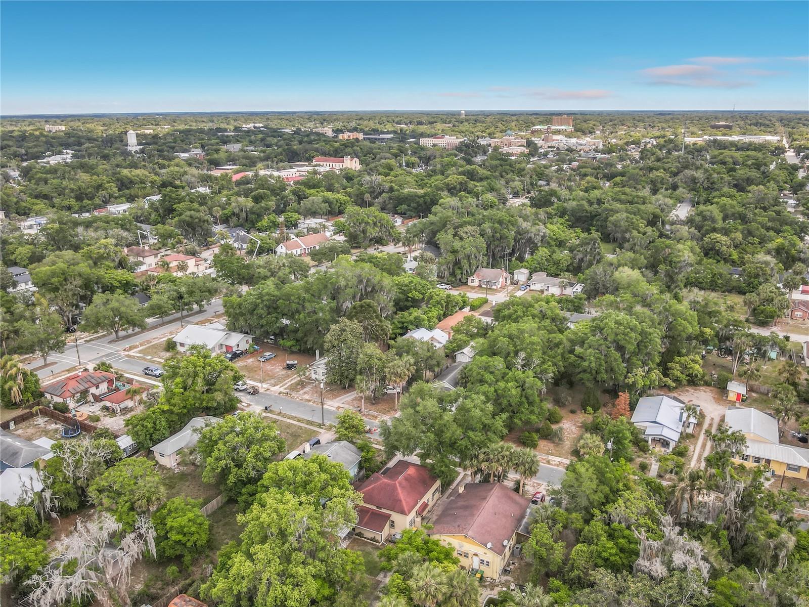 224 S SALISBURY AVE, DELAND, FL, 32720