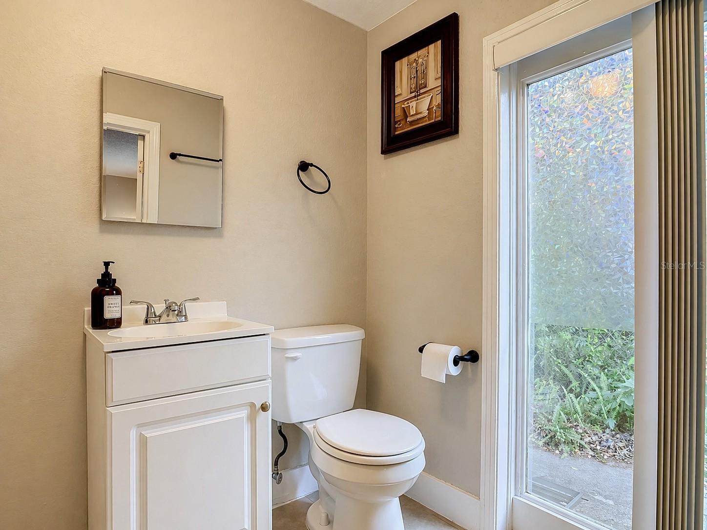 224 S SALISBURY AVE, DELAND, FL, 32720