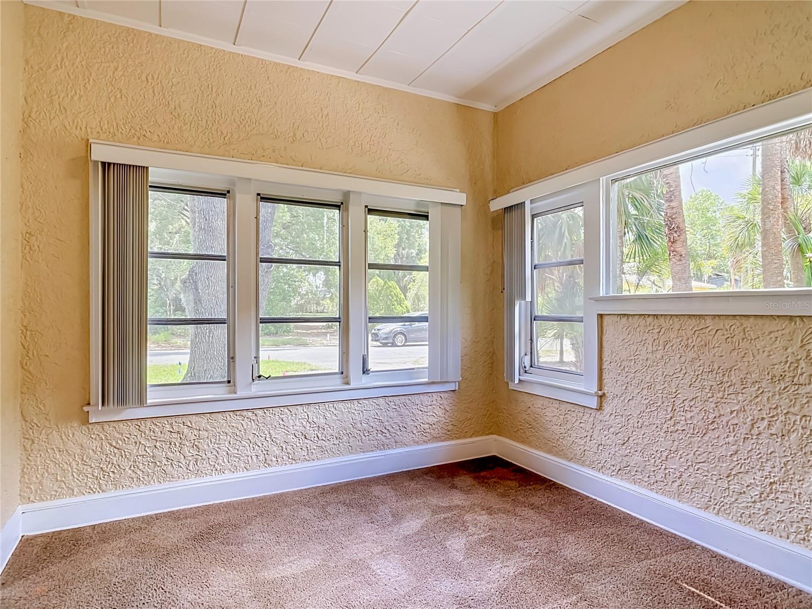 224 S SALISBURY AVE, DELAND, FL, 32720