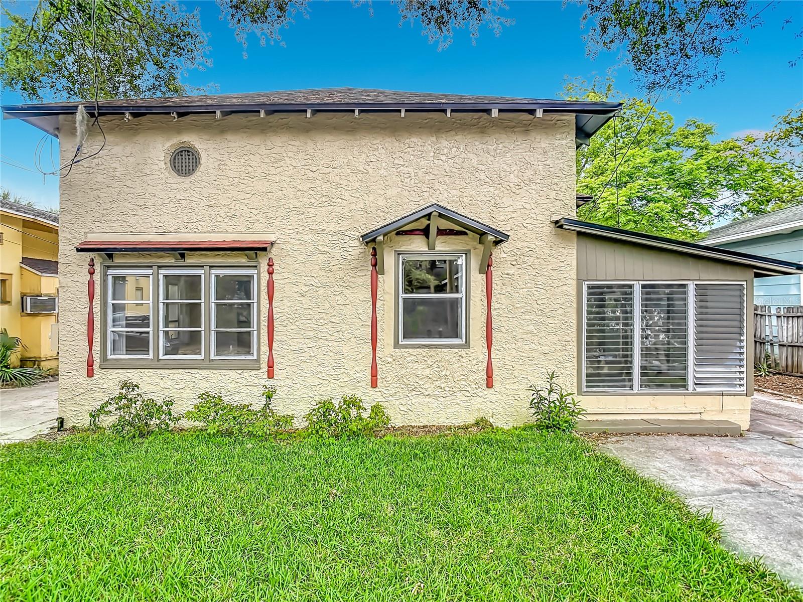 224 S SALISBURY AVE, DELAND, FL, 32720