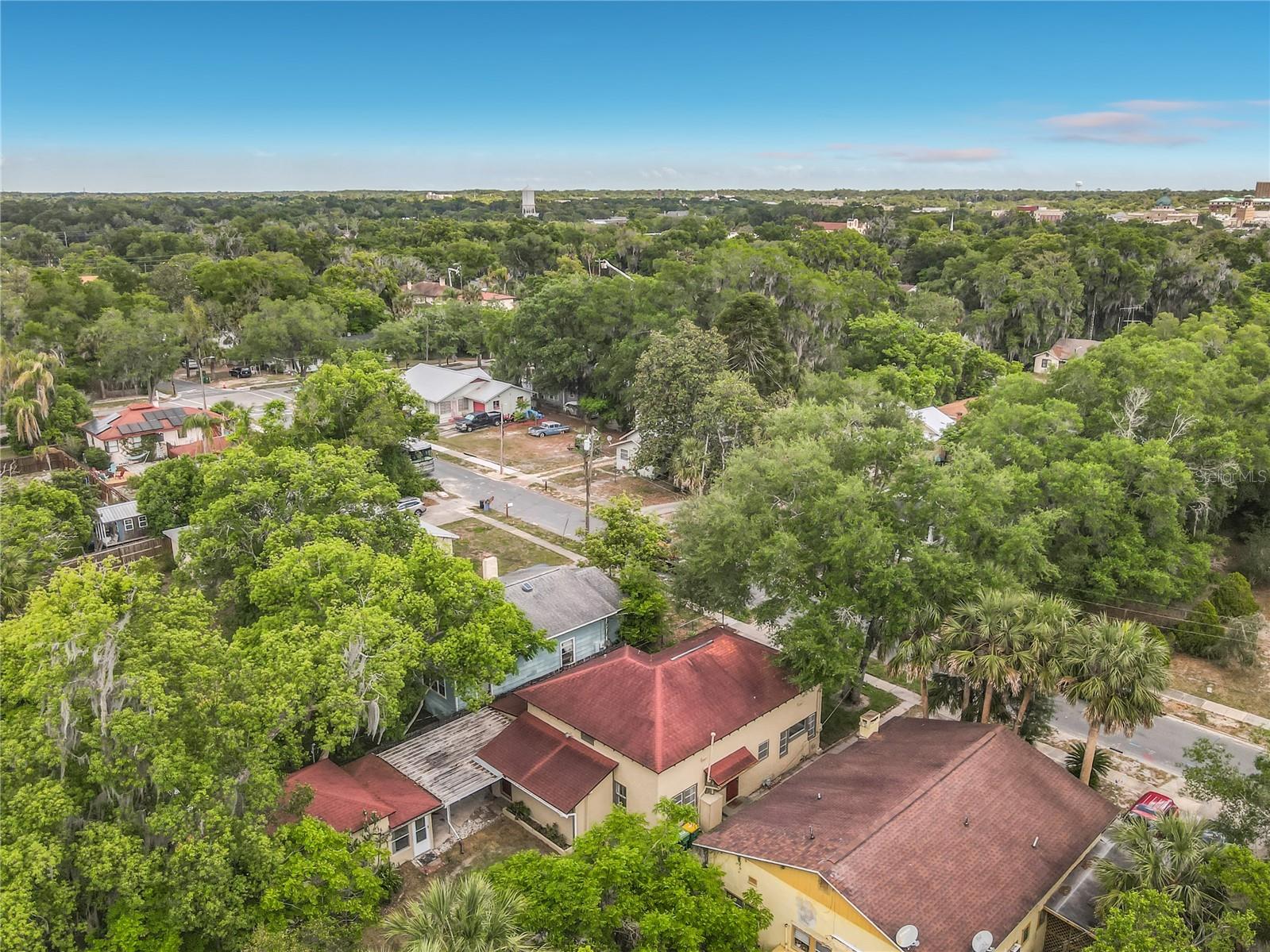 224 S SALISBURY AVE, DELAND, FL, 32720