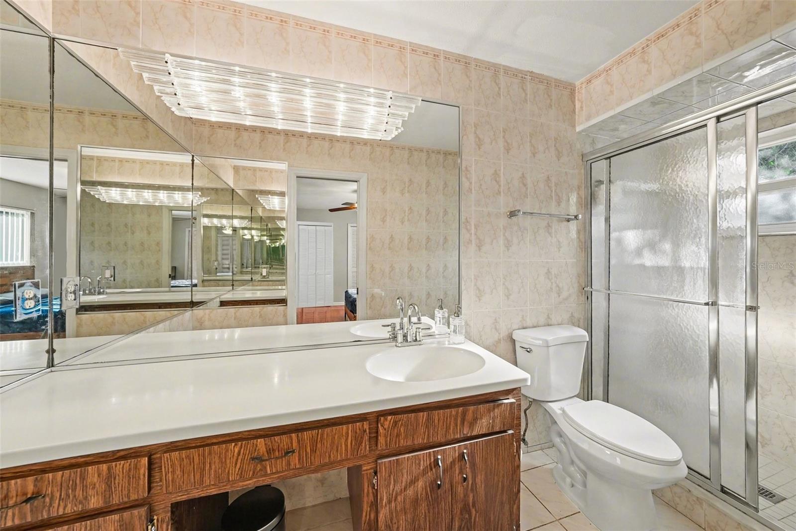 13503 GREENLEAF DR, TAMPA, FL, 33613