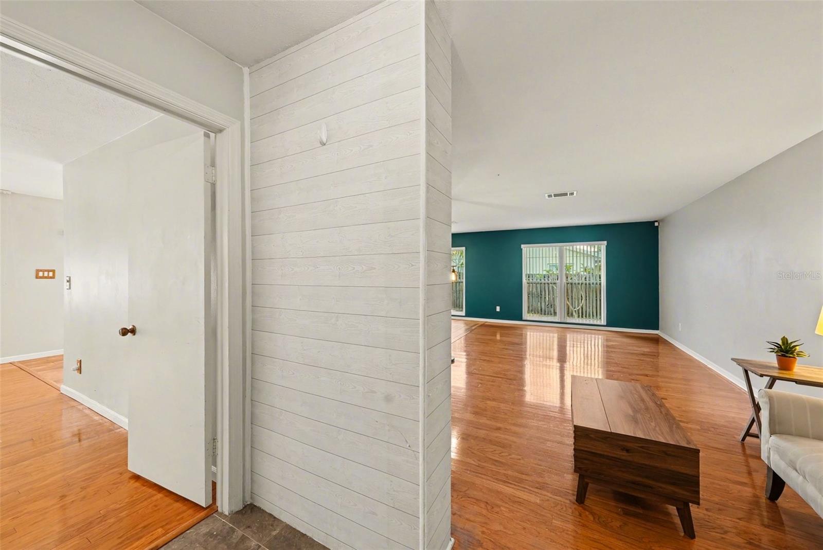 13503 GREENLEAF DR, TAMPA, FL, 33613