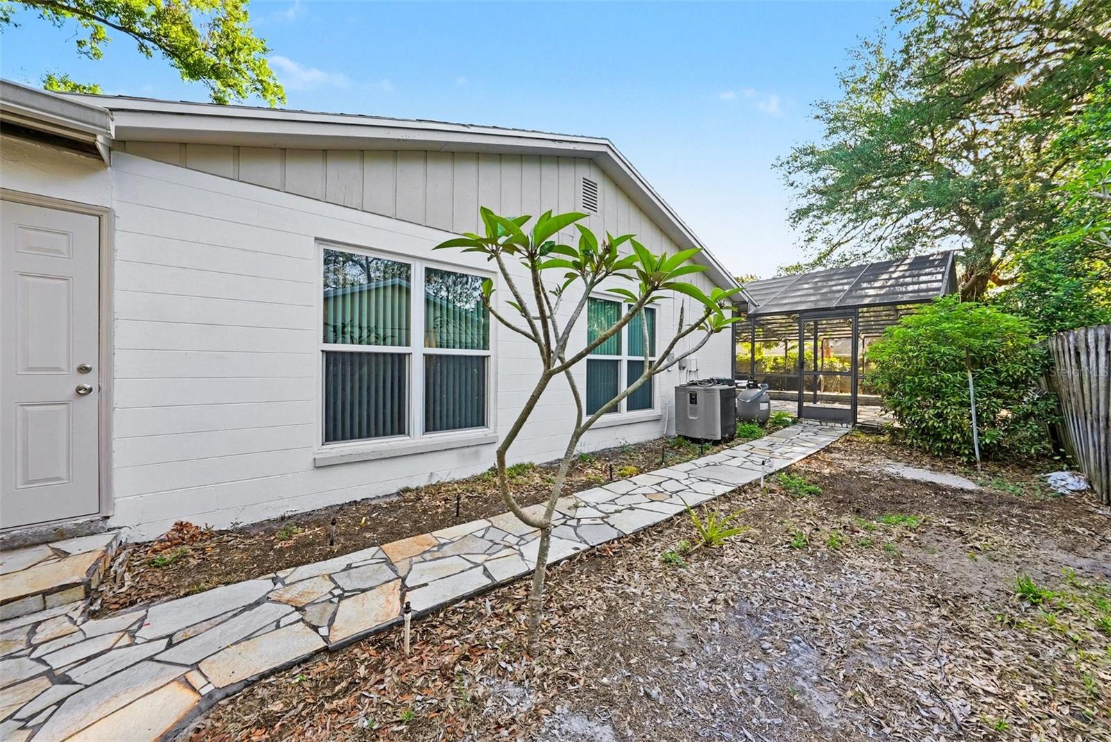 13503 GREENLEAF DR, TAMPA, FL, 33613