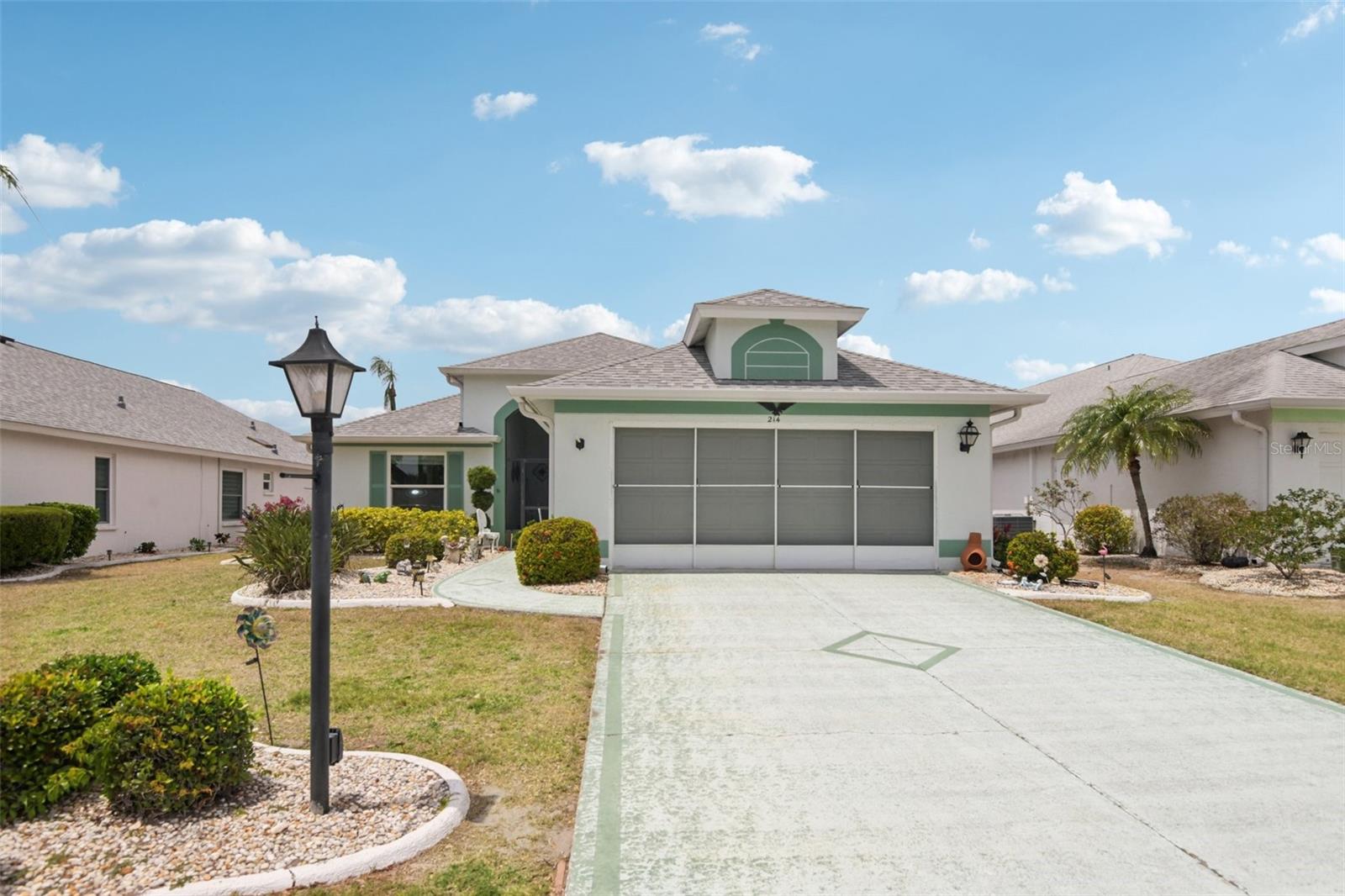 214 LINGER LN, SUN CITY CENTER, FL, 33573