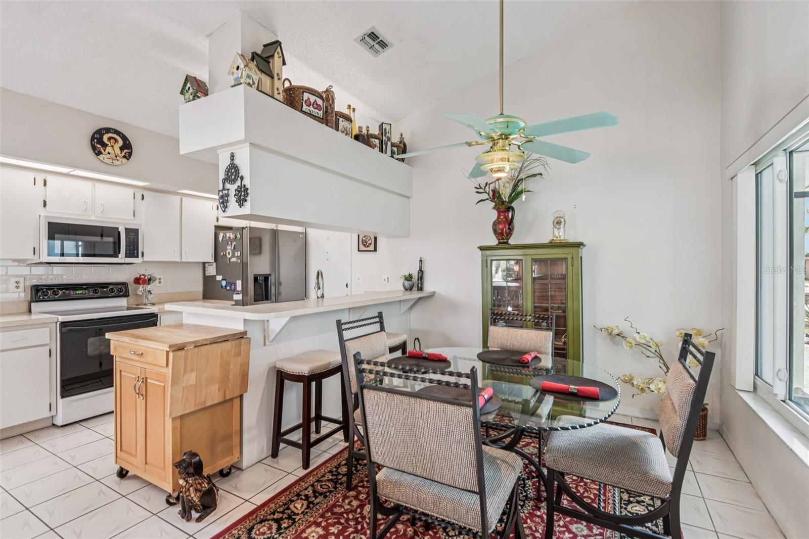 214 LINGER LN, SUN CITY CENTER, FL, 33573