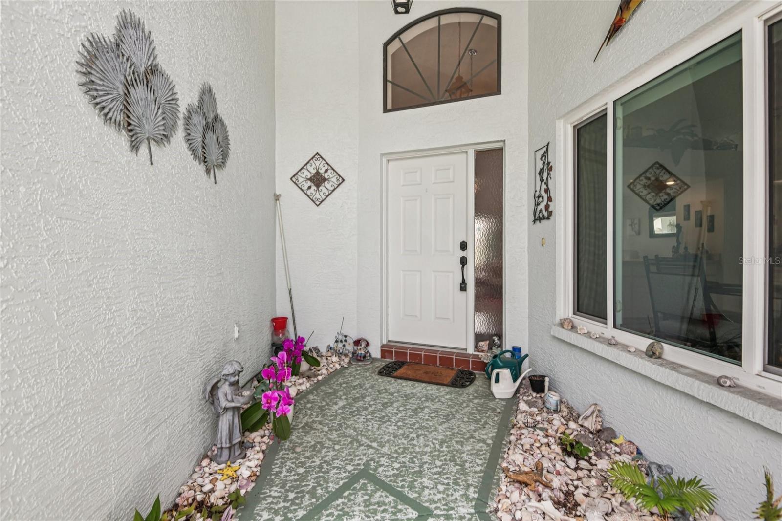 214 LINGER LN, SUN CITY CENTER, FL, 33573