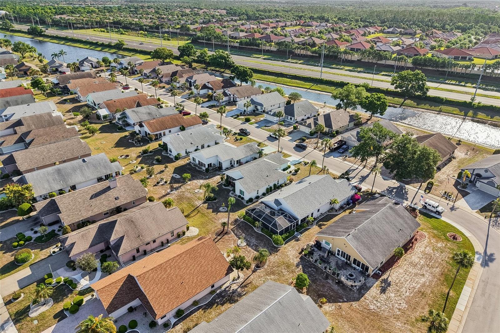 214 LINGER LN, SUN CITY CENTER, FL, 33573