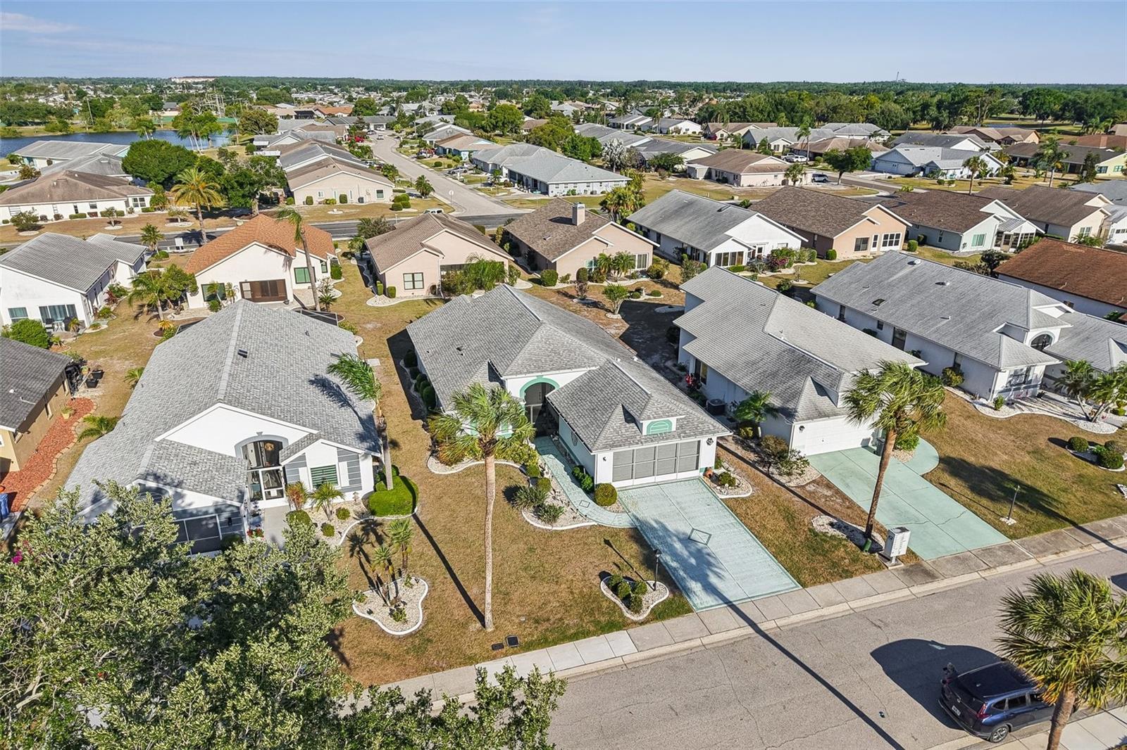 214 LINGER LN, SUN CITY CENTER, FL, 33573