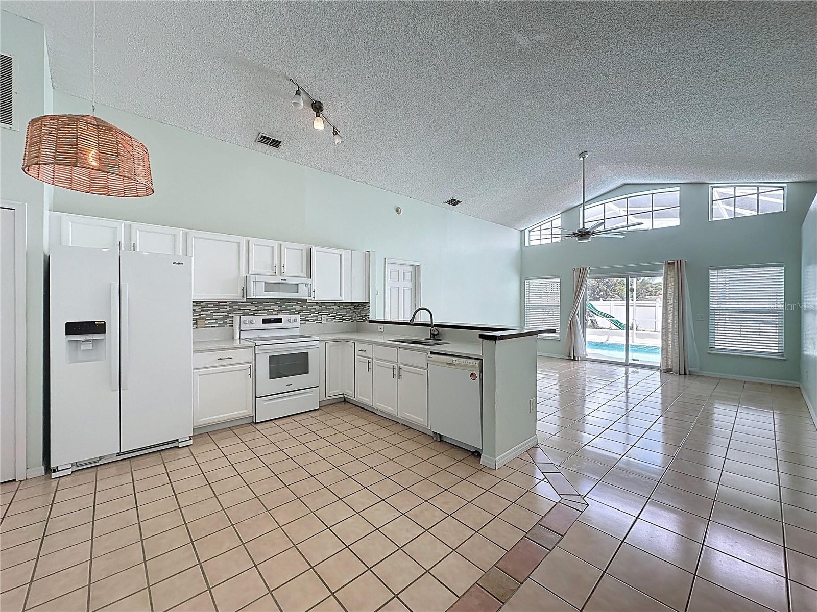 231 SUNRISE RD, DAVENPORT, FL, 33837