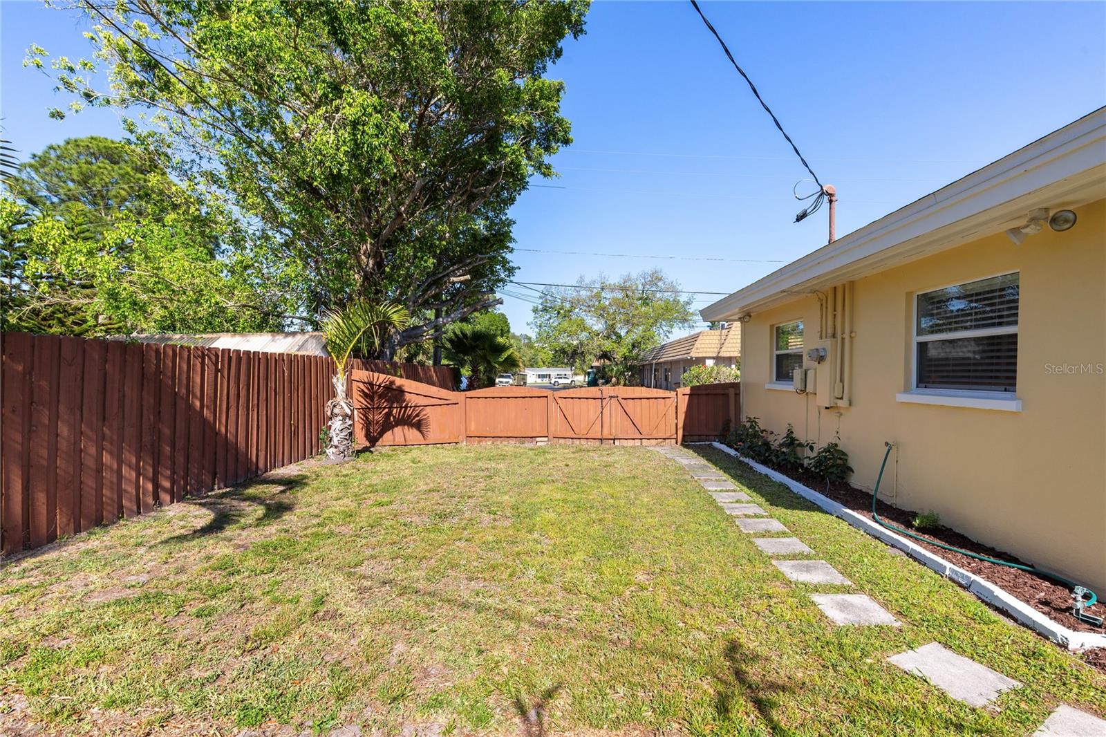 1110 VARONA, BELLEAIR, FL, 33756