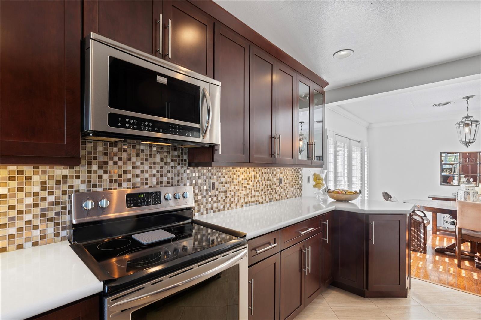 1110 VARONA, BELLEAIR, FL, 33756