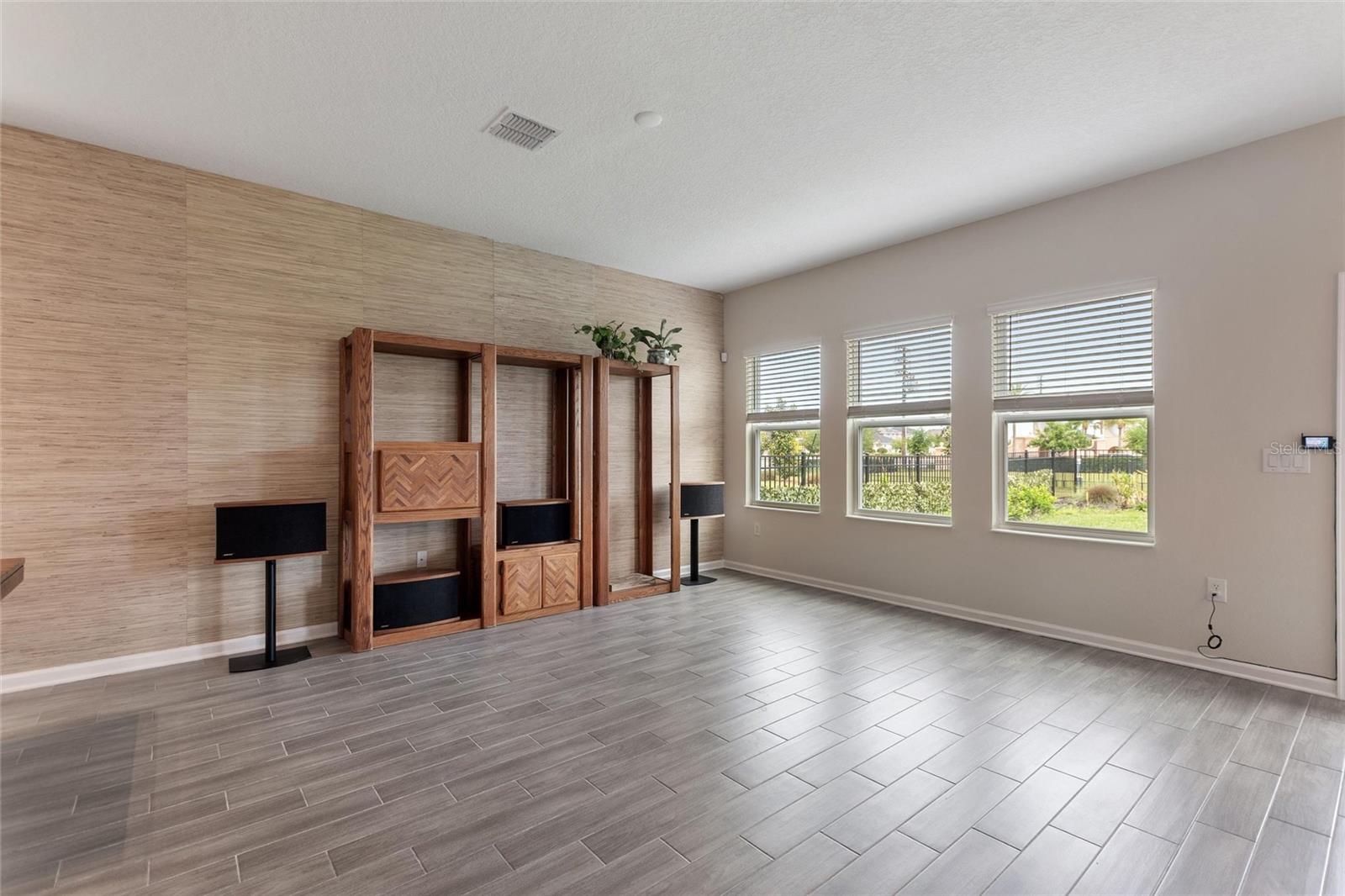 8995 FLUFFY LIE CT, DAVENPORT, FL, 33896