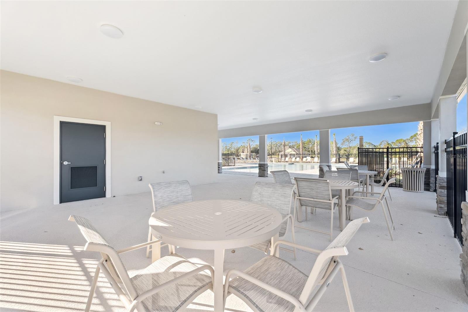 1001 CHAMPION RDG DR, DAYTONA BEACH, FL, 32124