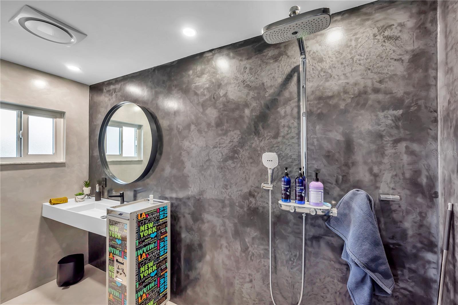 224 6TH AVE N #13, ST PETERSBURG, FL, 33701