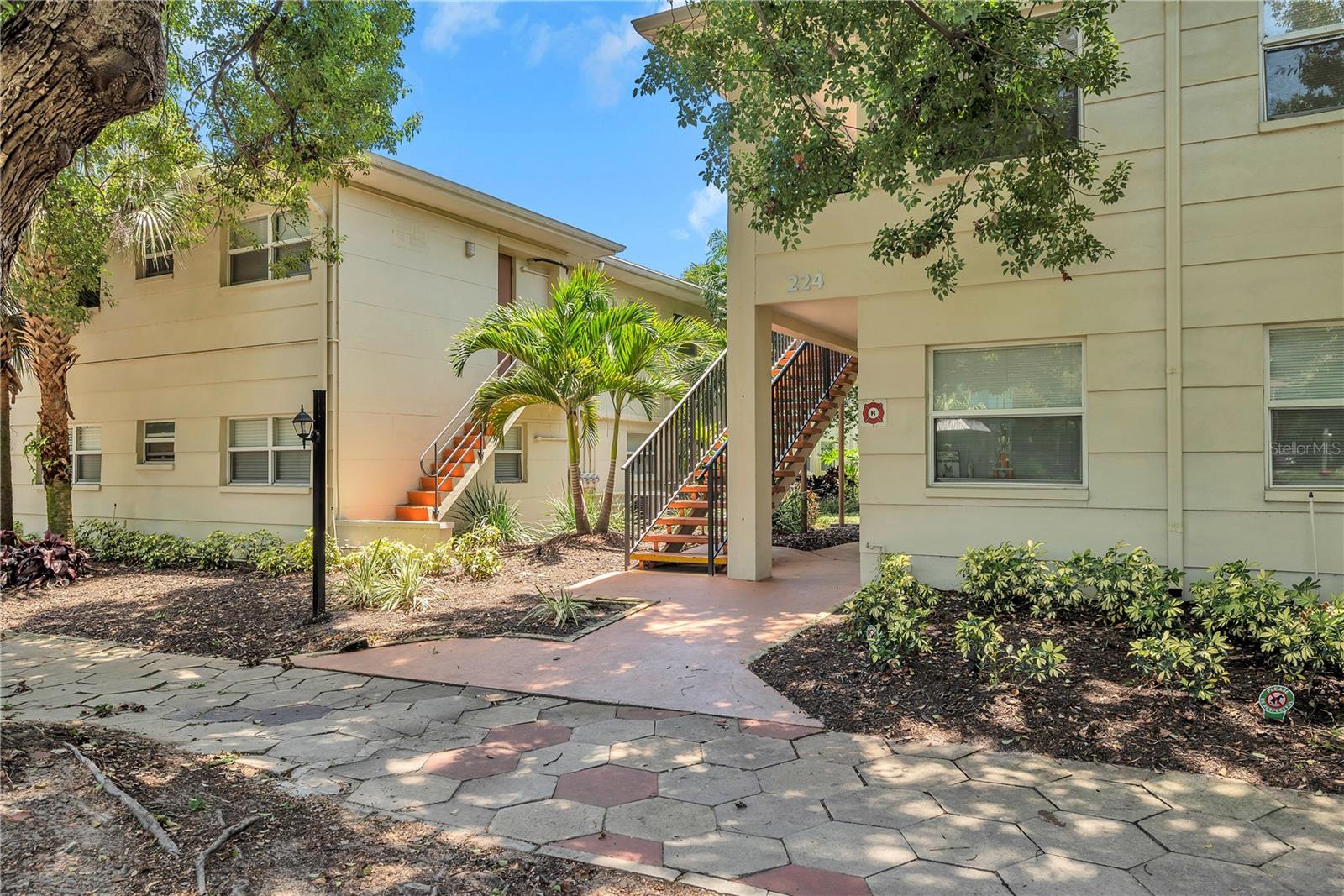 224 6TH AVE N #13, ST PETERSBURG, FL, 33701