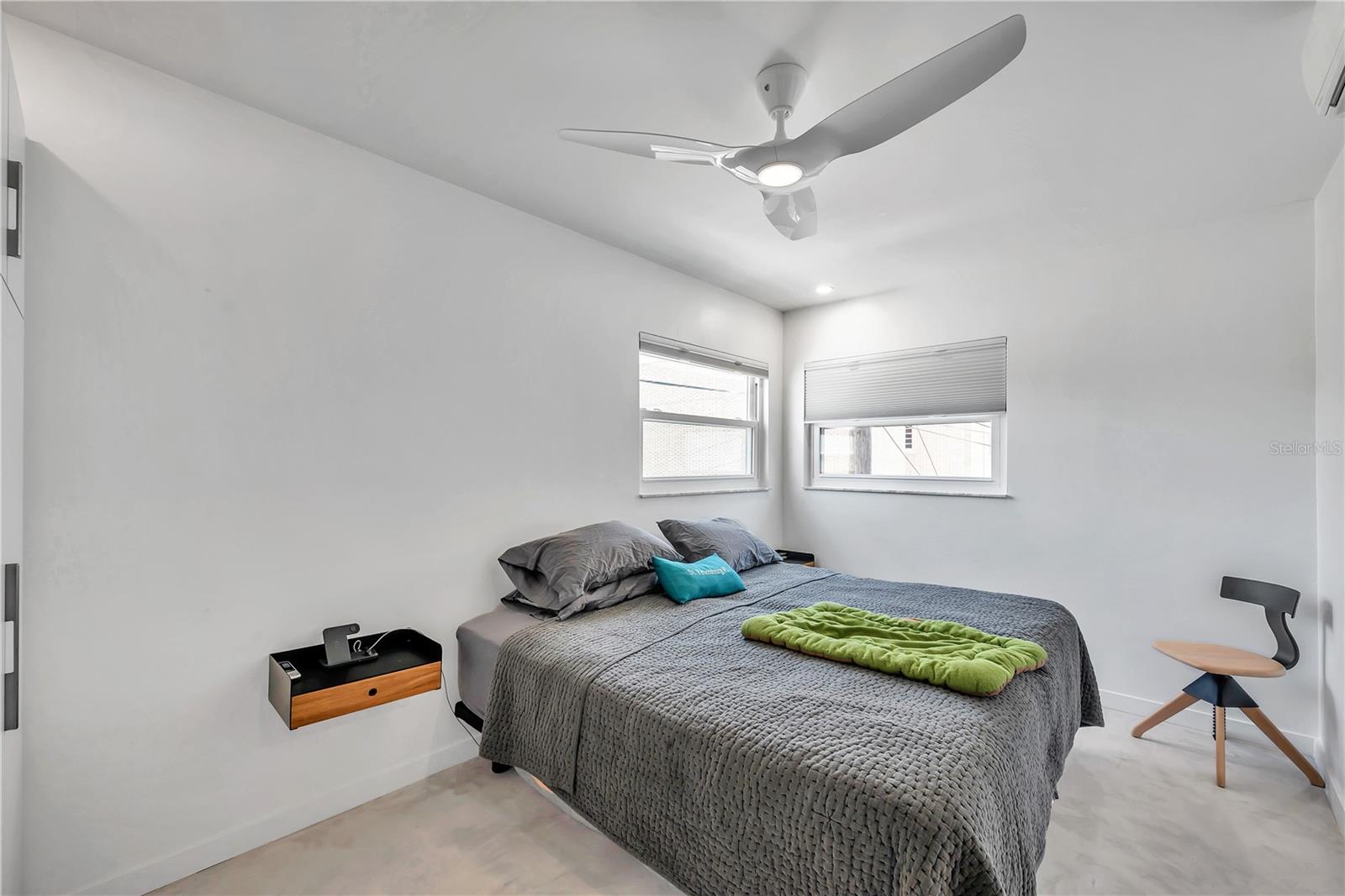 224 6TH AVE N #13, ST PETERSBURG, FL, 33701