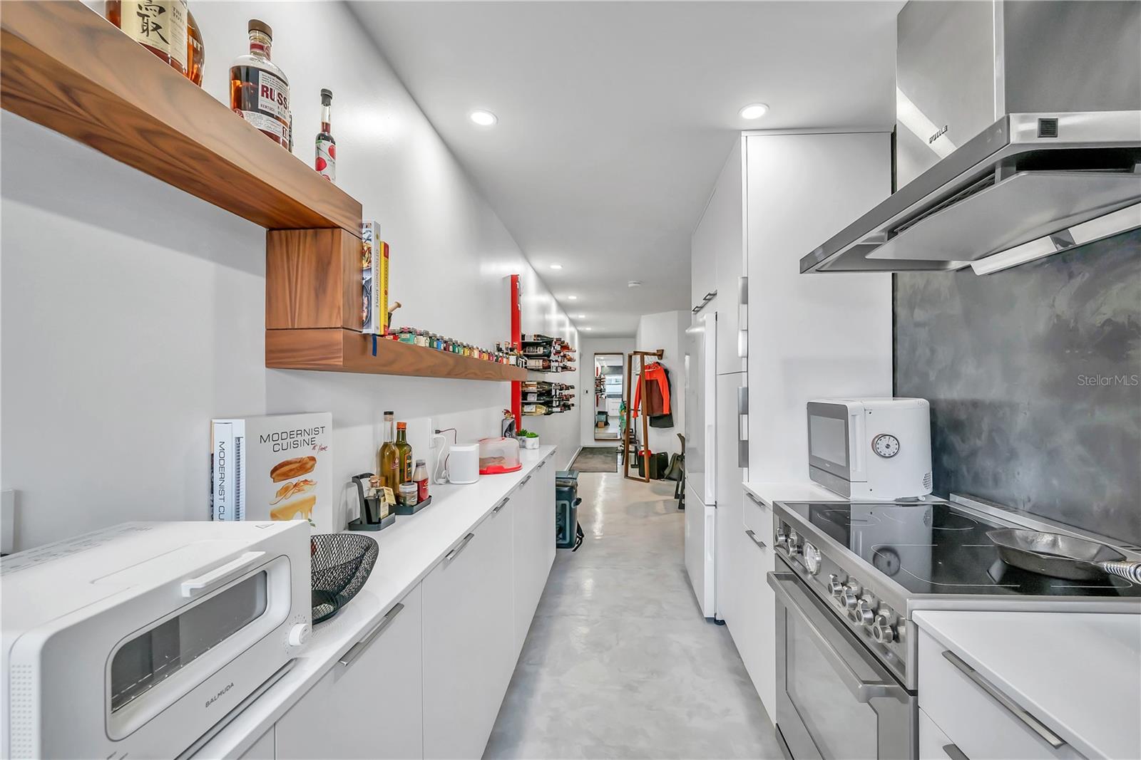 224 6TH AVE N #13, ST PETERSBURG, FL, 33701