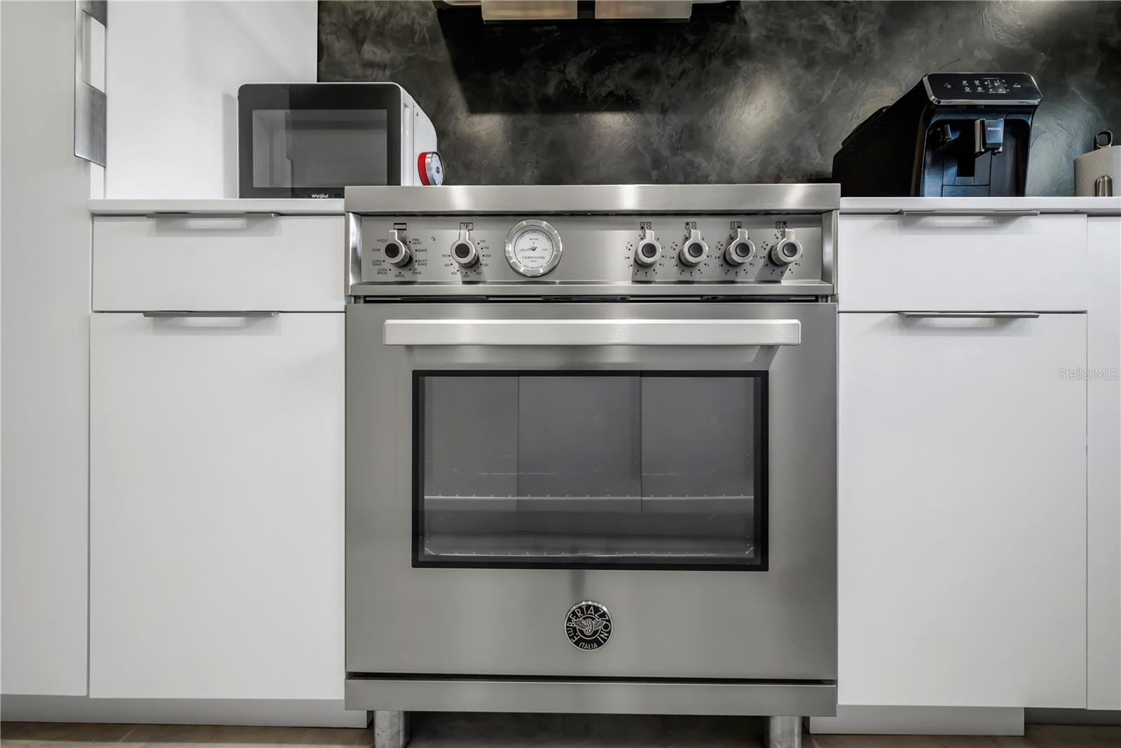 224 6TH AVE N #13, ST PETERSBURG, FL, 33701