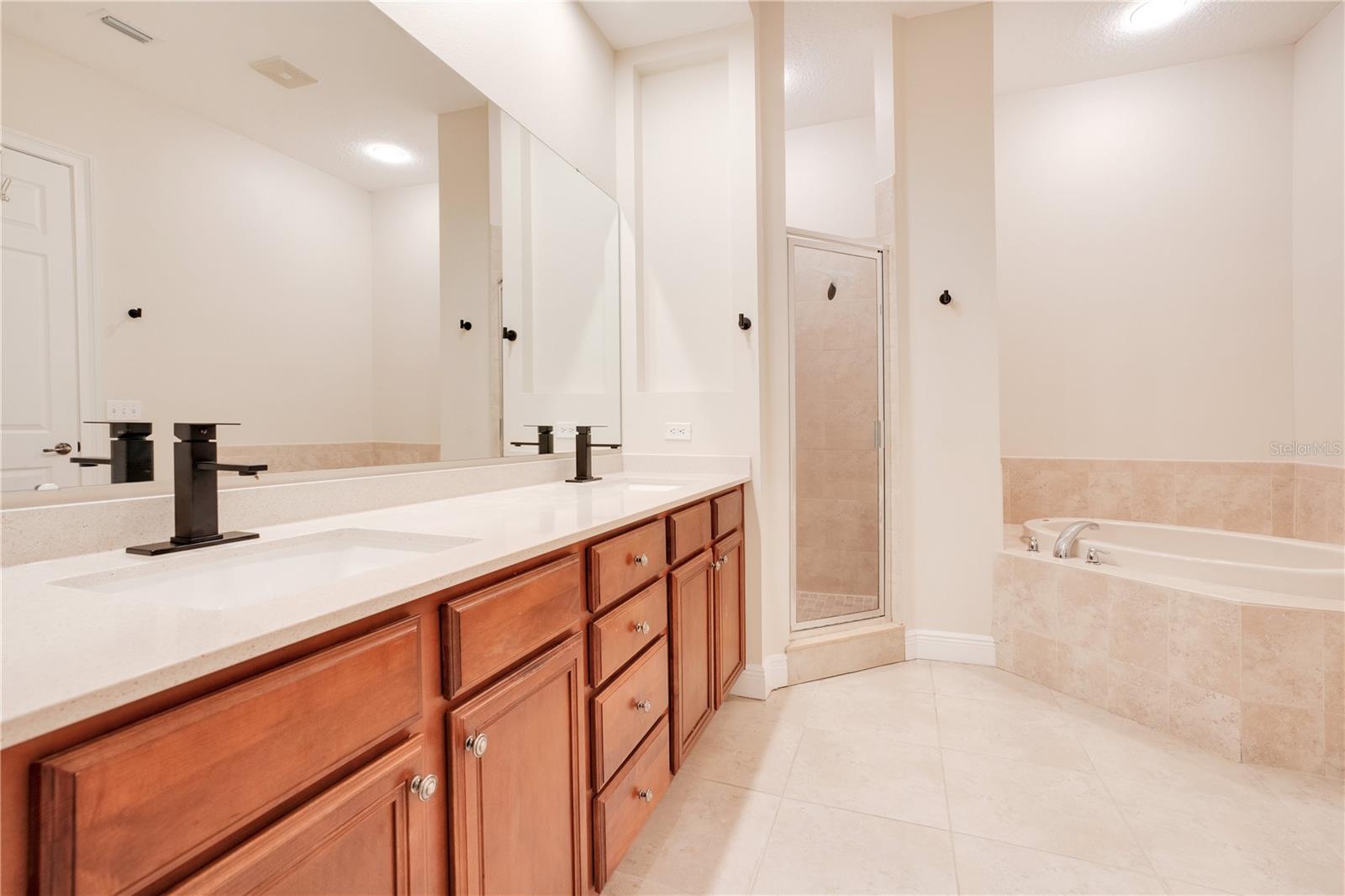 1470 LAKE BALDWIN LN #B, ORLANDO, FL, 32814