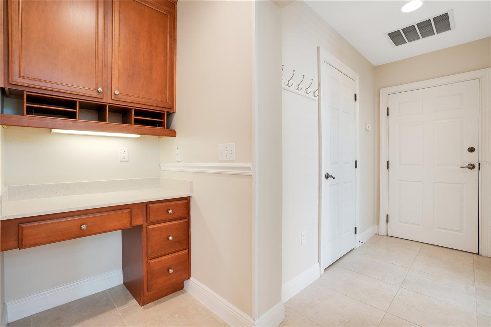 1470 LAKE BALDWIN LN #B, ORLANDO, FL, 32814