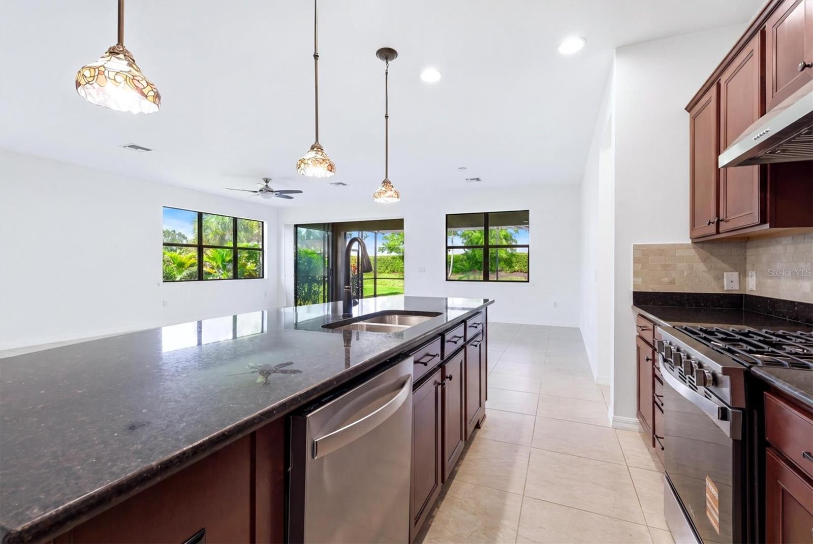 11109 SANDHILL PRESERVE DR, SARASOTA, FL, 34238