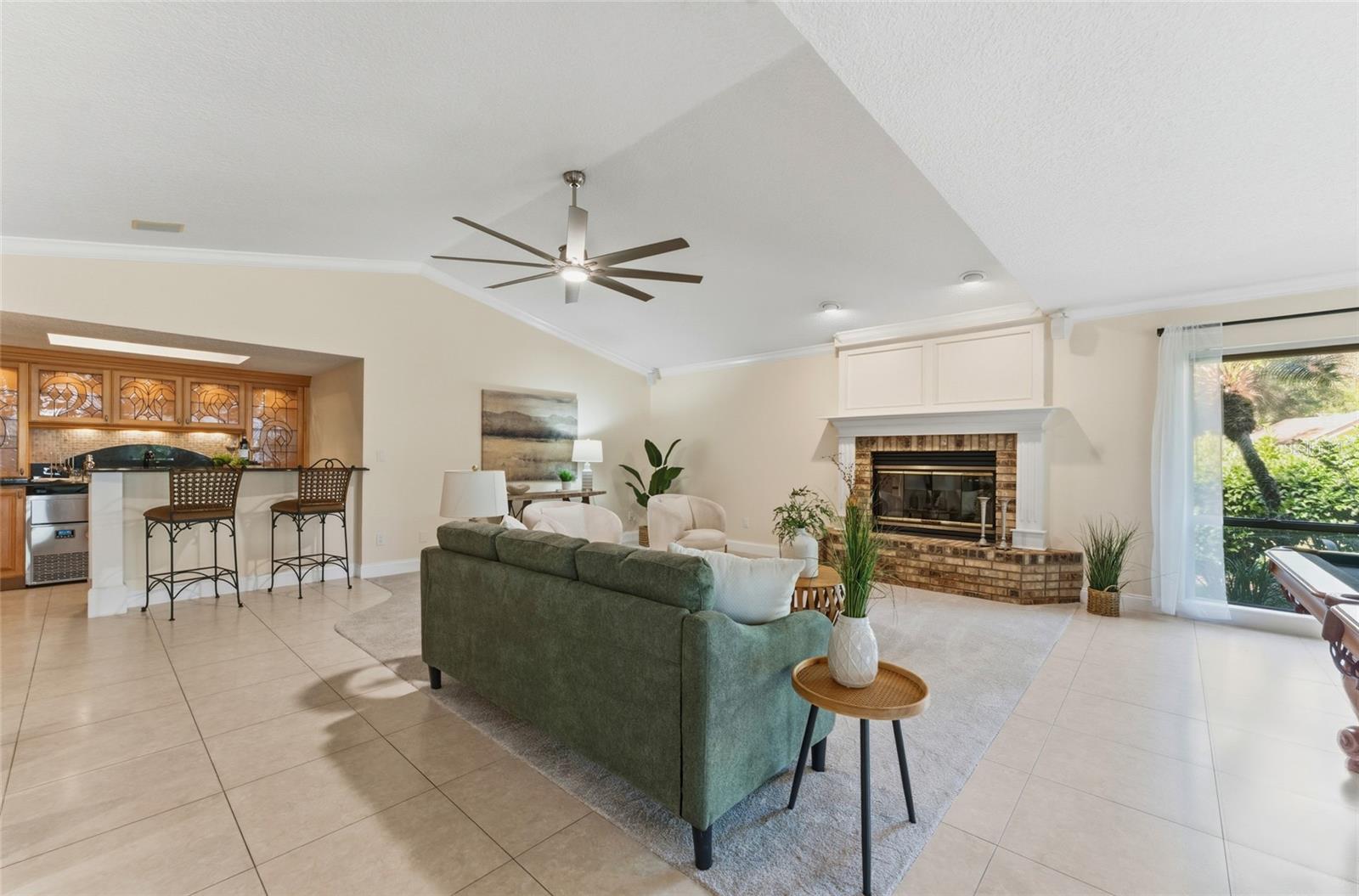 8701 TANTALLON CIR, TAMPA, FL, 33647