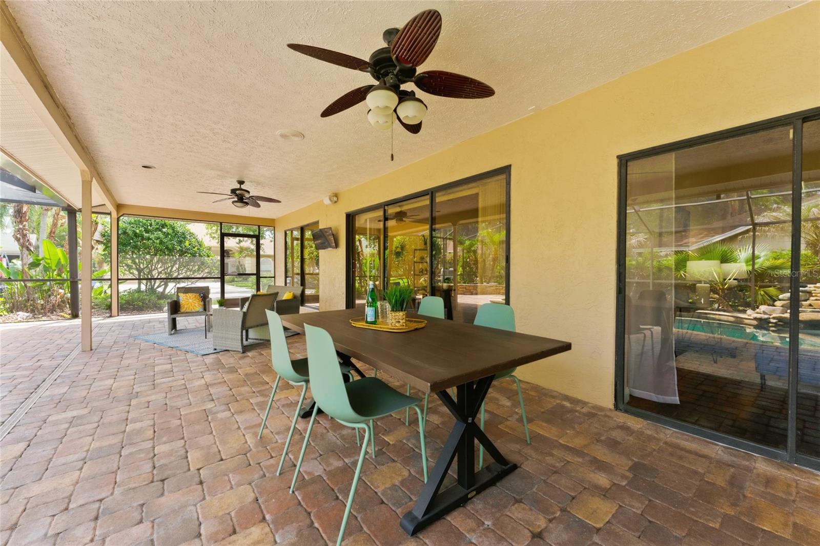 8701 TANTALLON CIR, TAMPA, FL, 33647