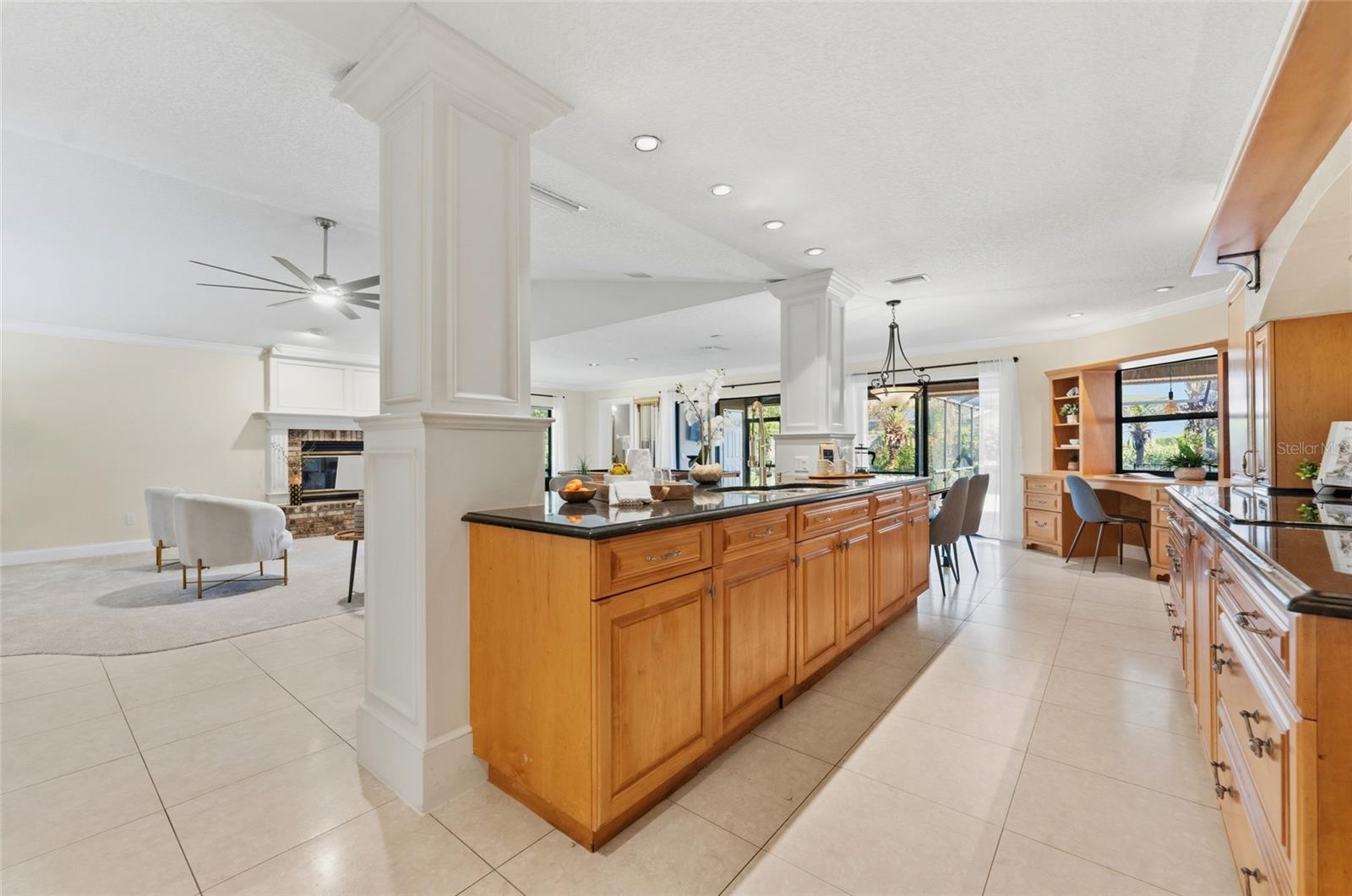 8701 TANTALLON CIR, TAMPA, FL, 33647