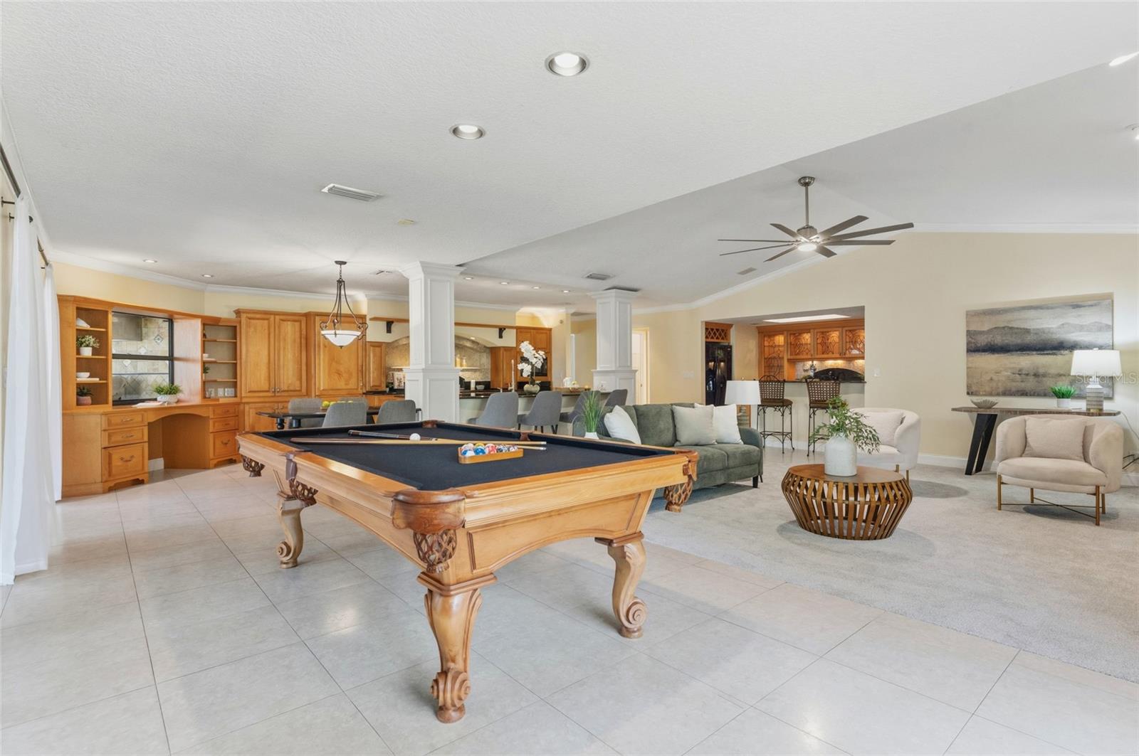 8701 TANTALLON CIR, TAMPA, FL, 33647