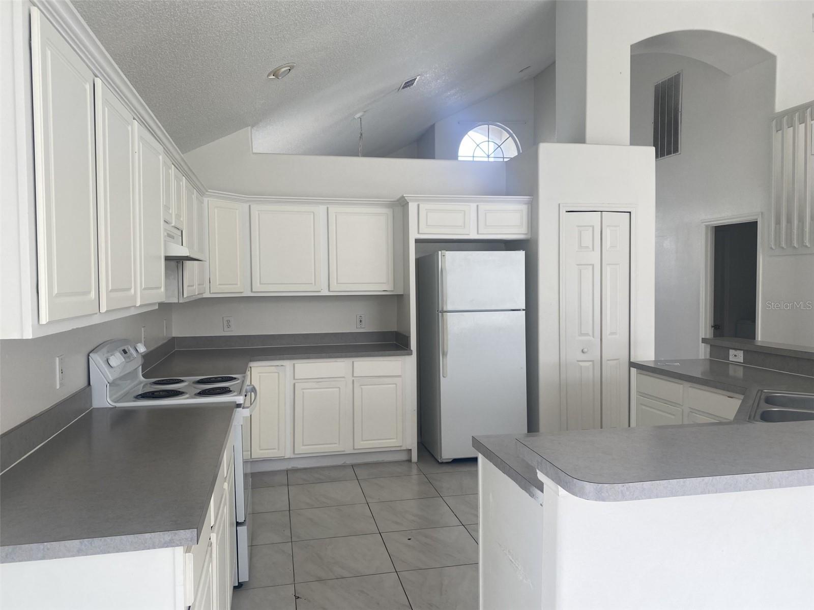 1611 CAPESTERRE DR, ORLANDO, FL, 32824