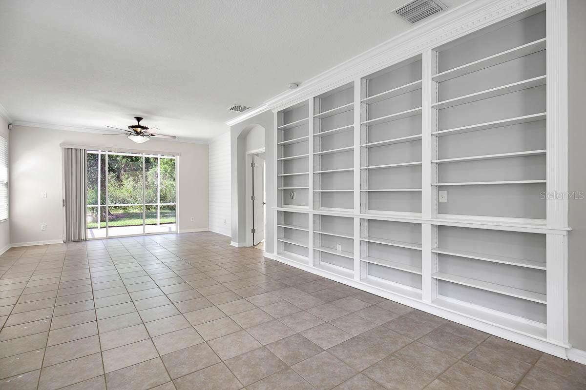 15715 PHOEBEPARK AVE, LITHIA, FL, 33547