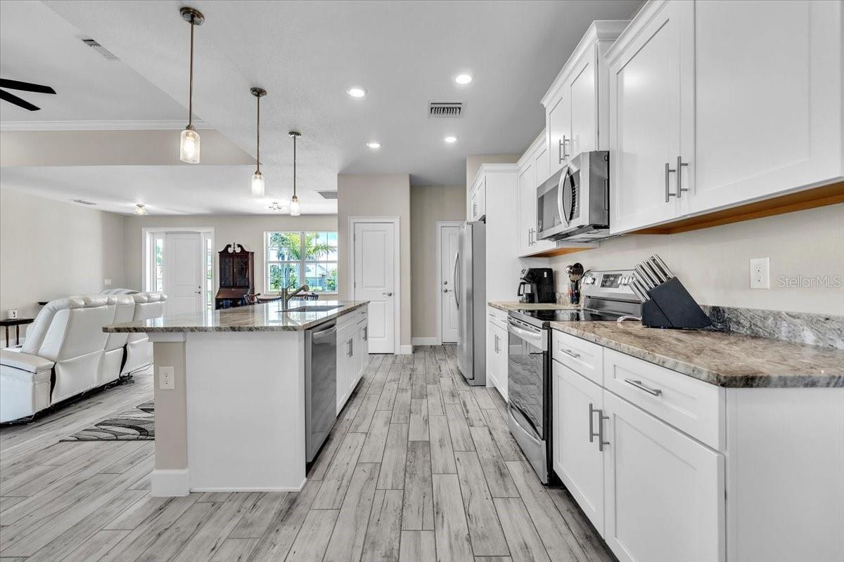 16047 DINAL DR, PUNTA GORDA, FL, 33955