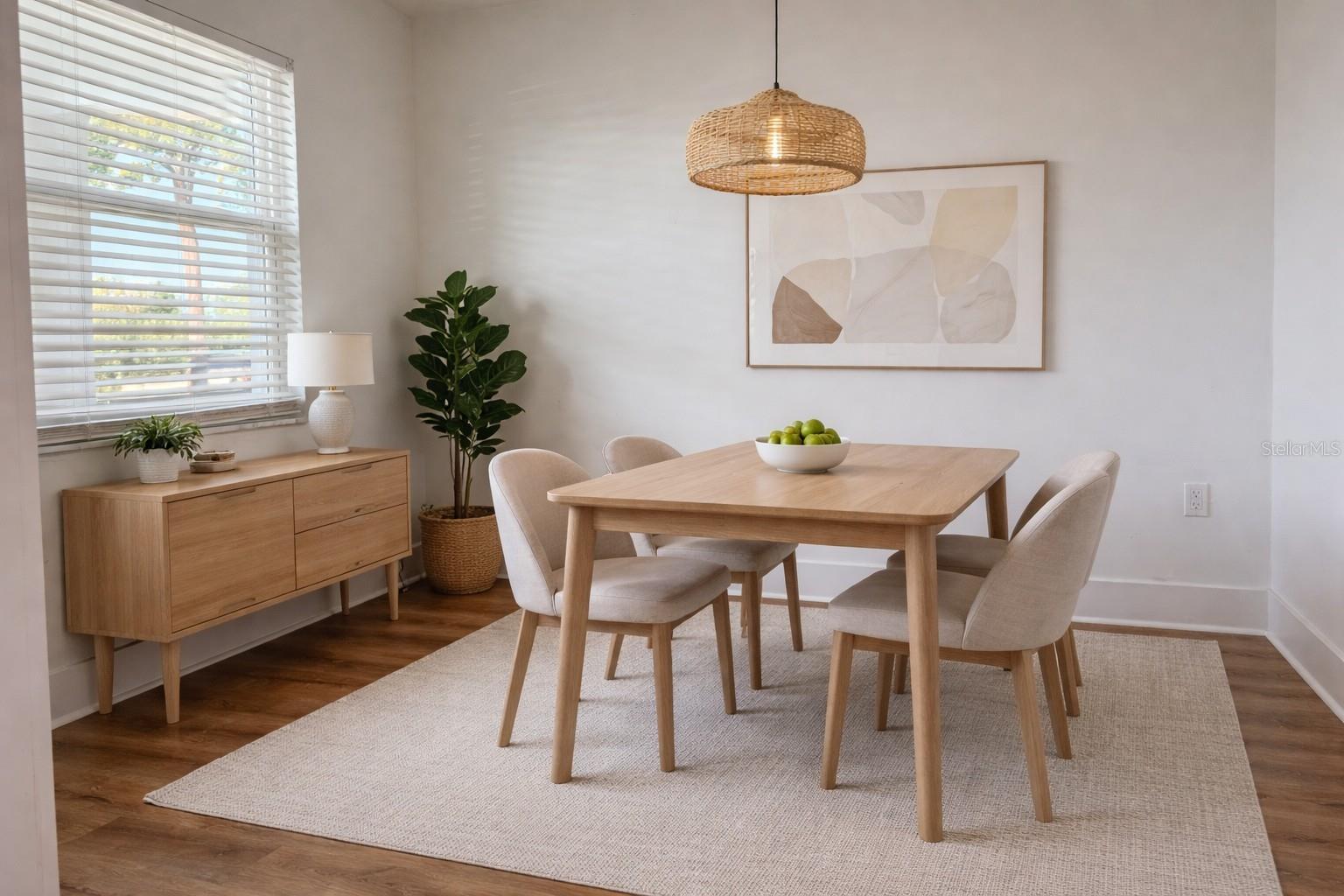 1001 77TH AVE N #102, ST PETERSBURG, FL, 33703