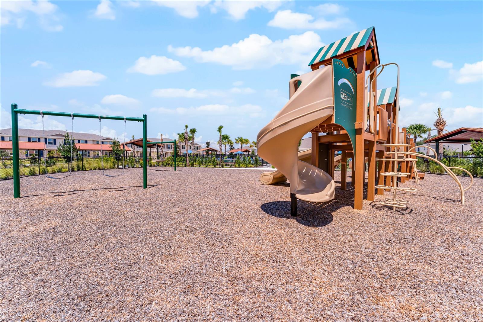 2057 WALNUT CREEK DR, KISSIMMEE, FL, 34744