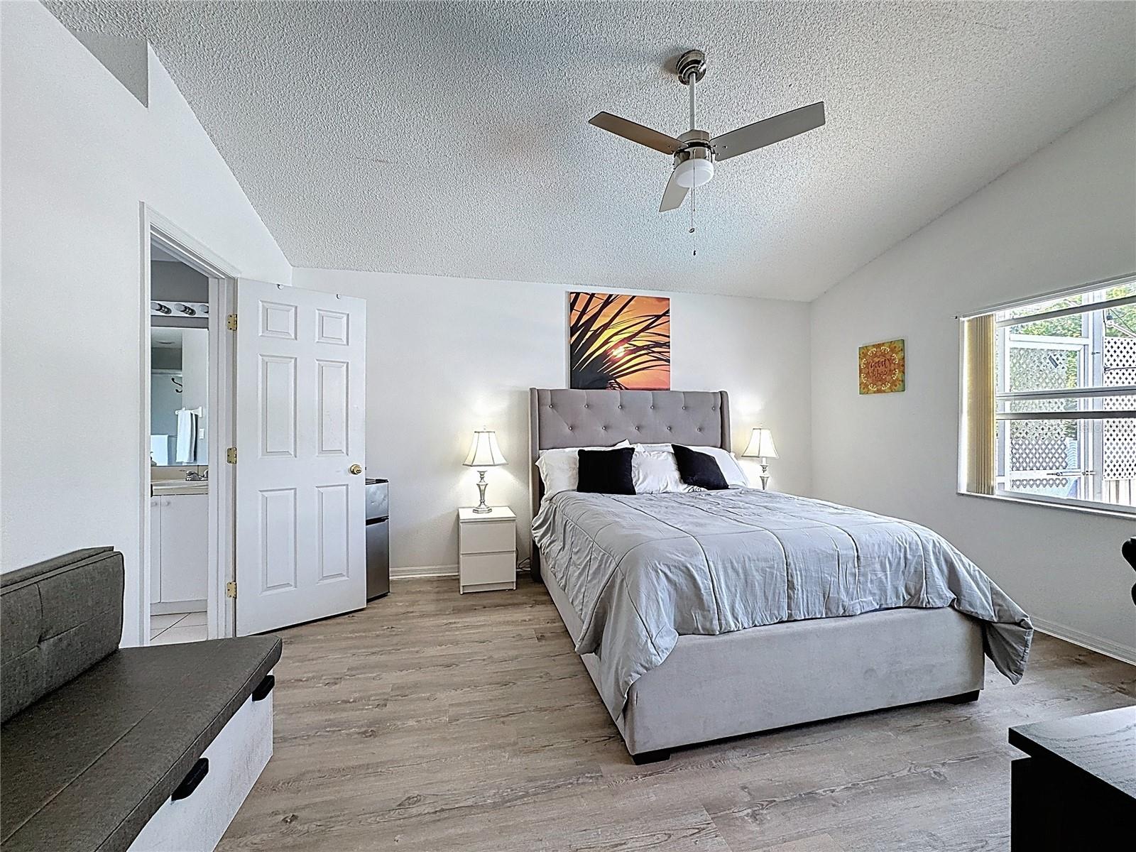 566 MONTANA AVE, DAVENPORT, FL, 33897