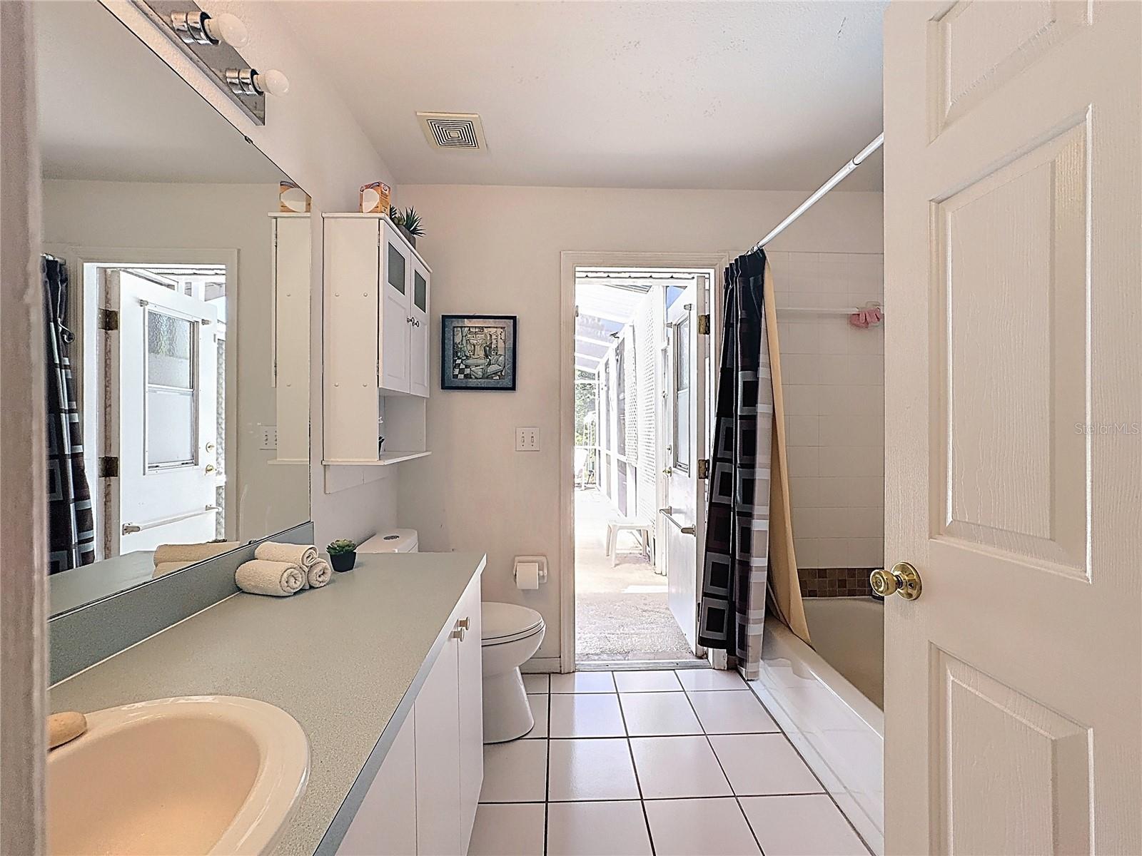 566 MONTANA AVE, DAVENPORT, FL, 33897